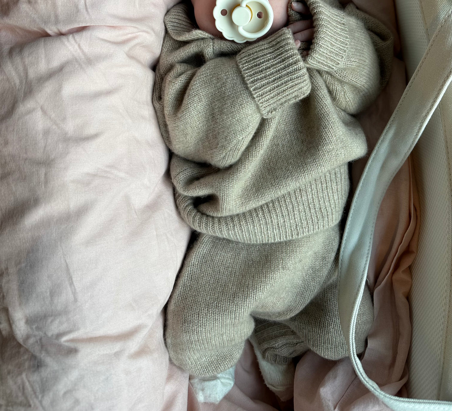 Cashmere Pants – Oatmeal Beige